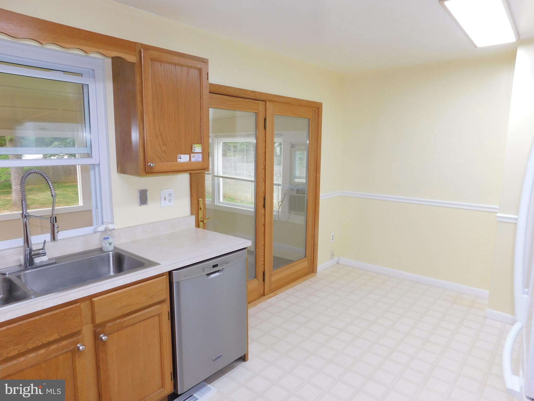 3707 Nile Road Davidsonville, MD 21035 - Photo 8 of 30 Dining Area