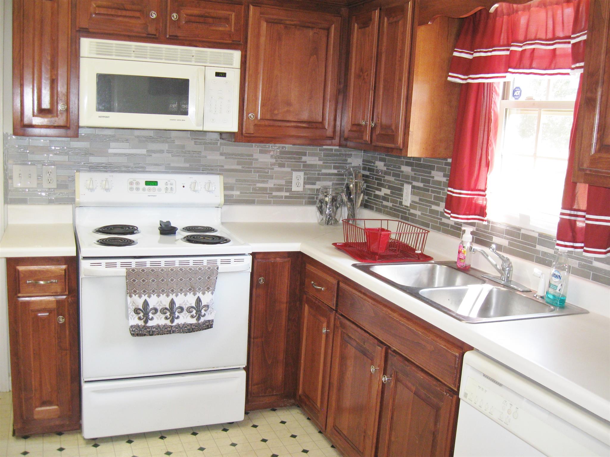 1204 East End Road Manchester, TN 37355 - Photo 11 of 27 Another view!!