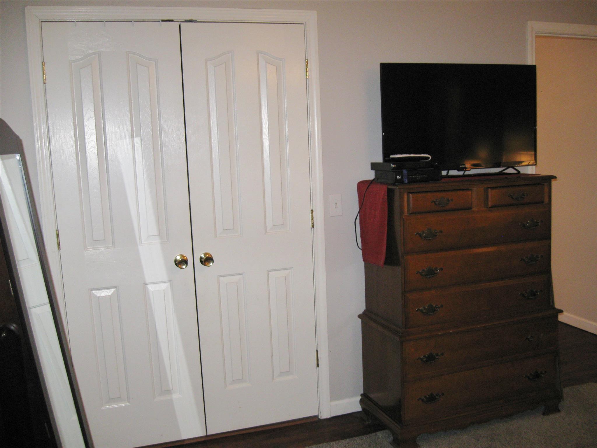 1204 East End Road Manchester, TN 37355 - Photo 15 of 27 Large closet in master.