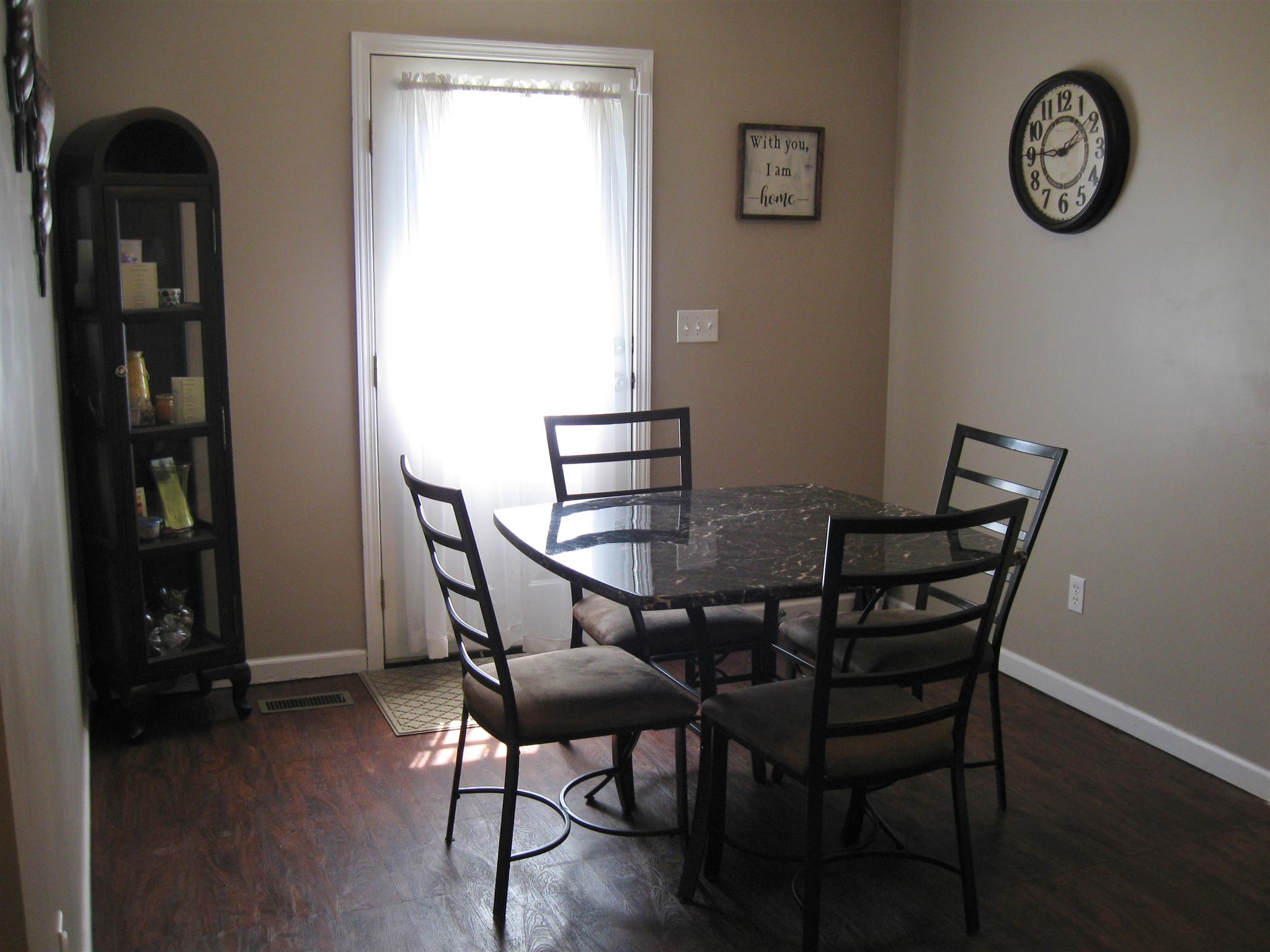 1204 East End Road Manchester, TN 37355 - Photo 7 of 27 Dining room with door leading to concrete patio.
