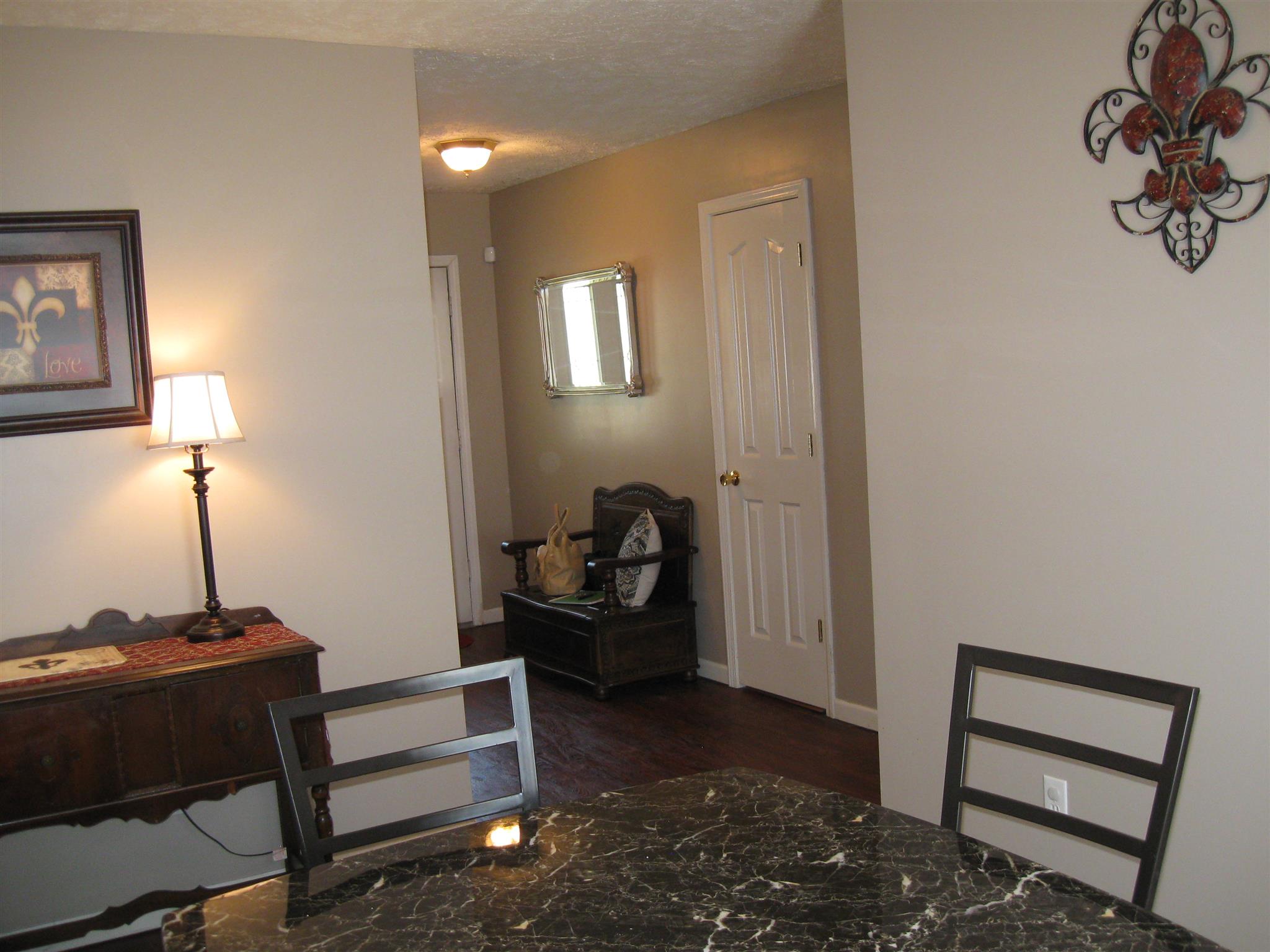 1204 East End Road Manchester, TN 37355 - Photo 8 of 27 View from dining room toward foyer.