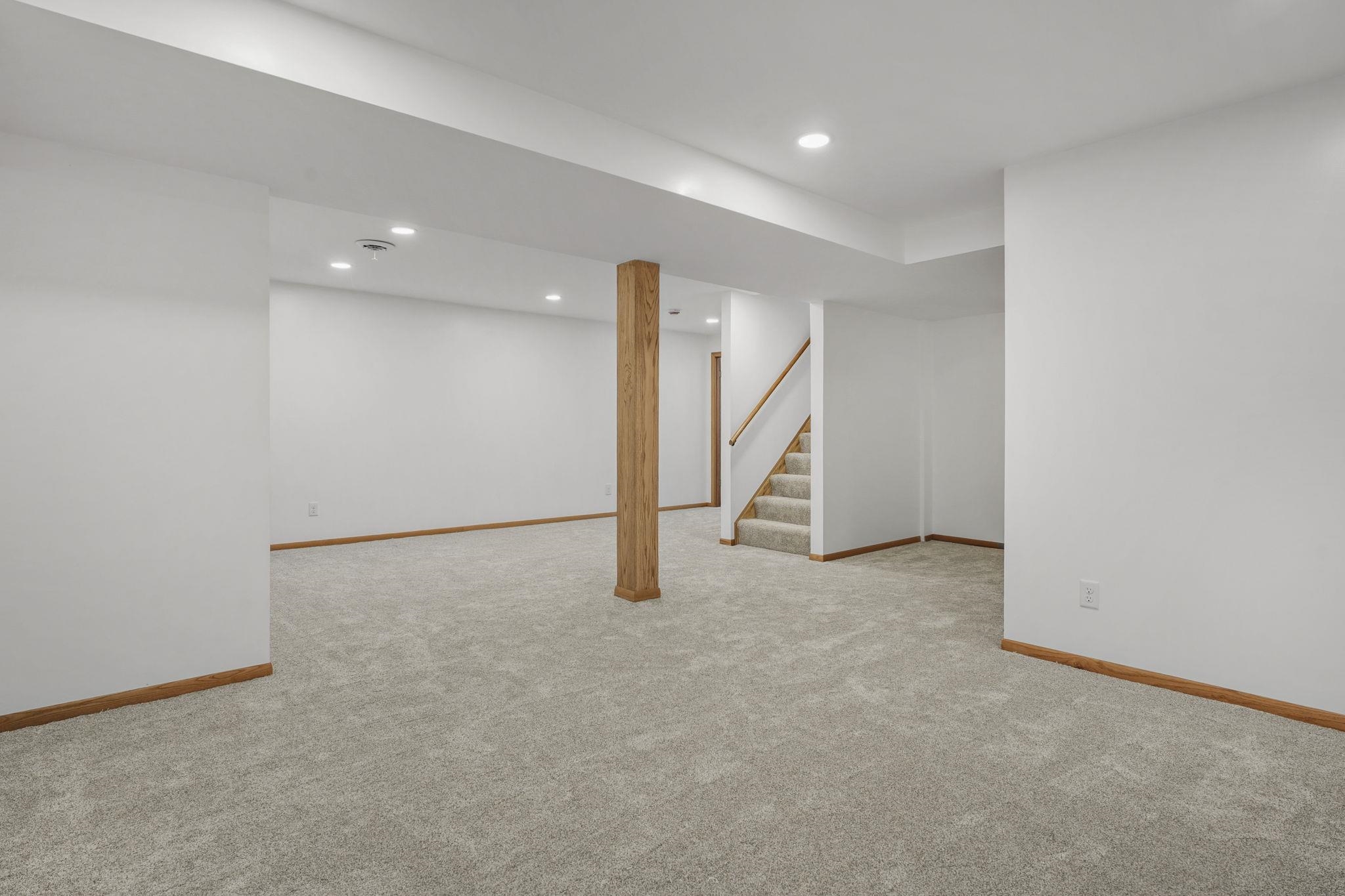 207 South Rutland Street Brooklyn, WI 53521 - Photo 39 of 61