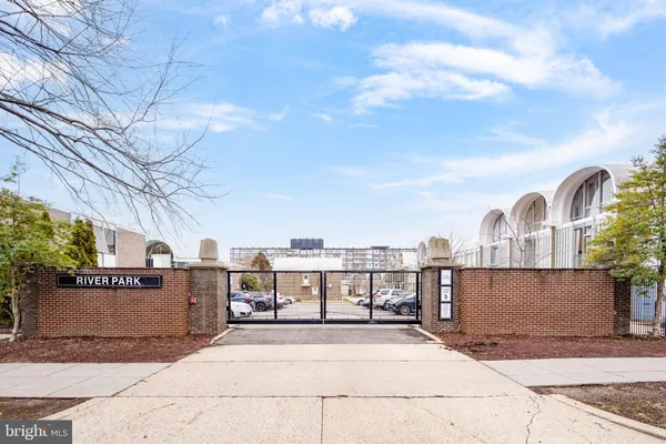 a close up of a street sign
