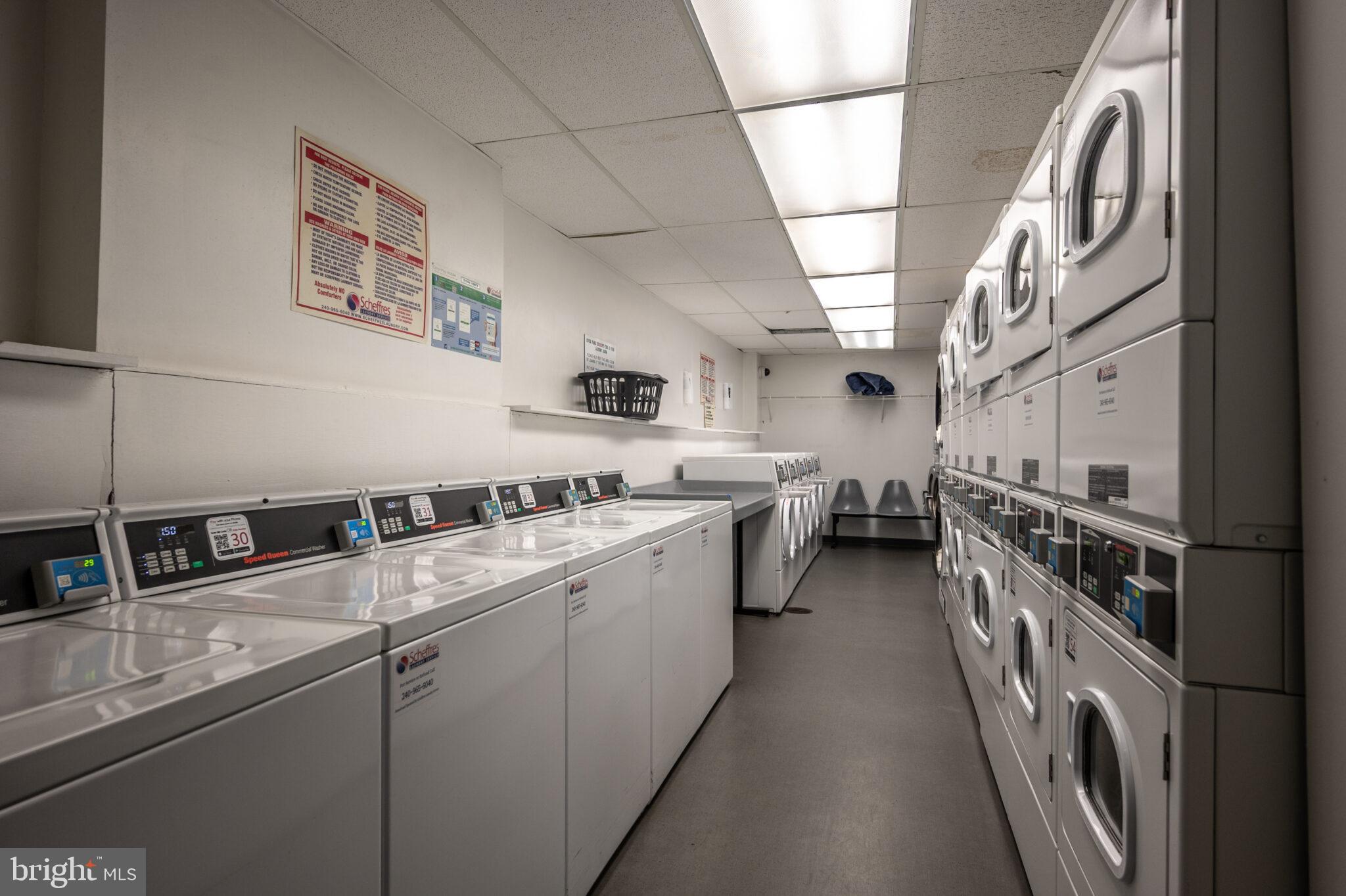 302 N Street Southwest, Unit 302 Washington, DC 20024 - Photo 47 of 68 a kitchen with lots of counter top space