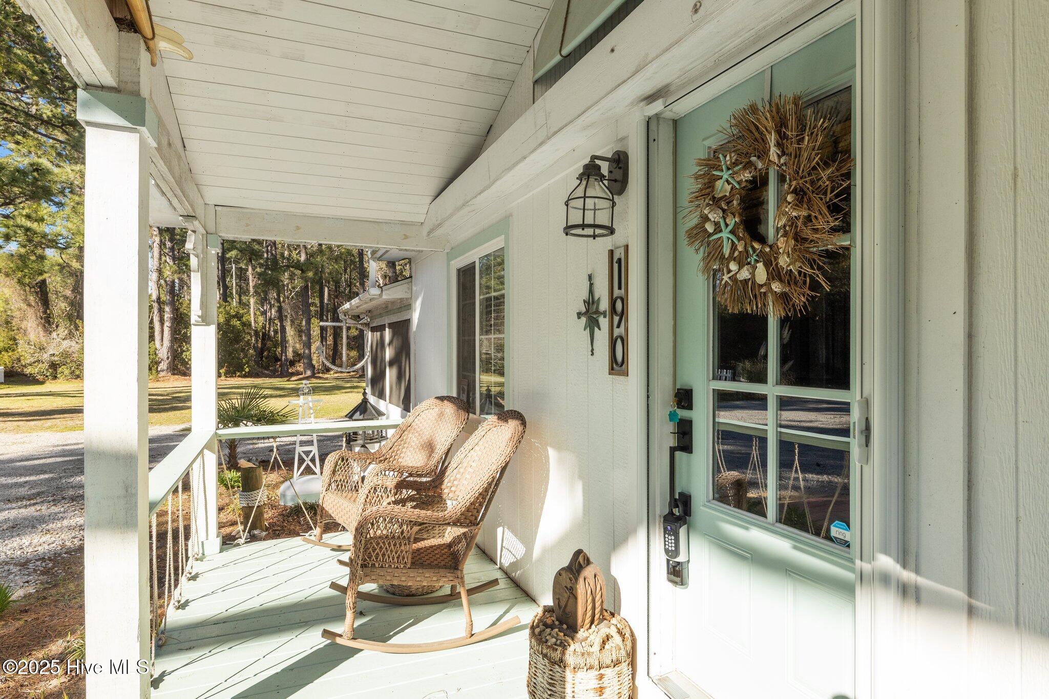 190 Arrington Road Beaufort, NC 28516 - Photo 1 of 33 Welcome Home