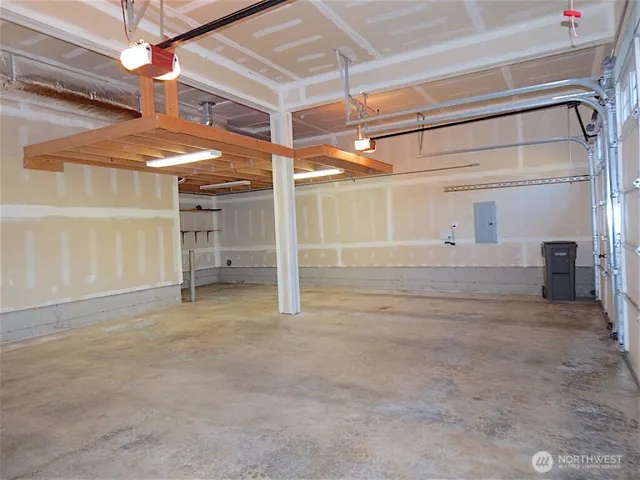 $4,300 | 1016 Lawton Road, Lynnwood, WA 98036