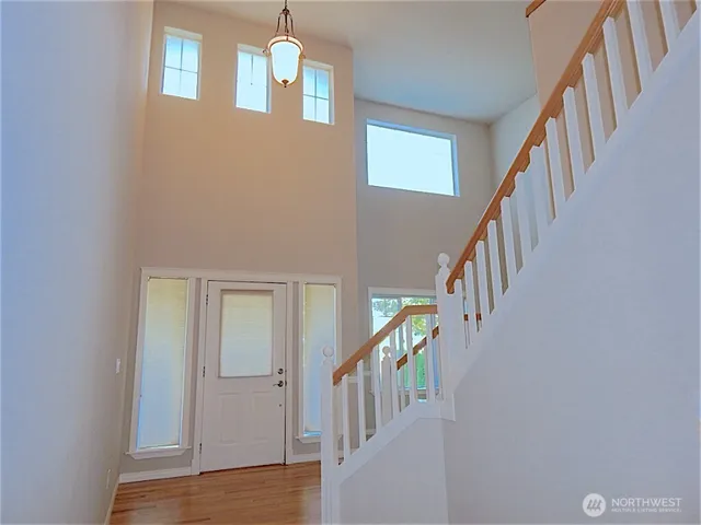 $4,300 | 1016 Lawton Road, Lynnwood, WA 98036