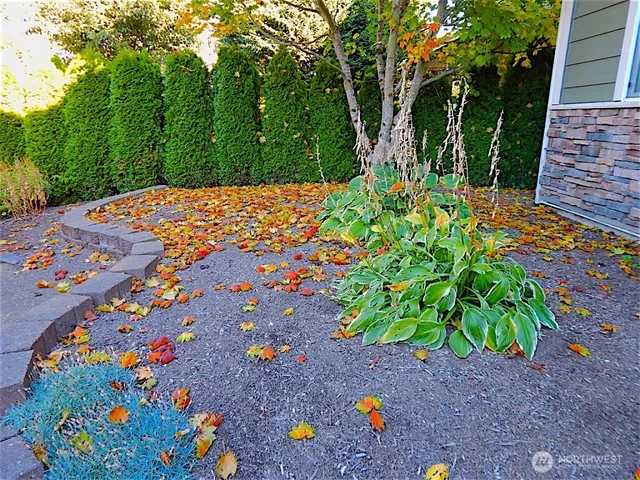 $4,300 | 1016 Lawton Road, Lynnwood, WA 98036