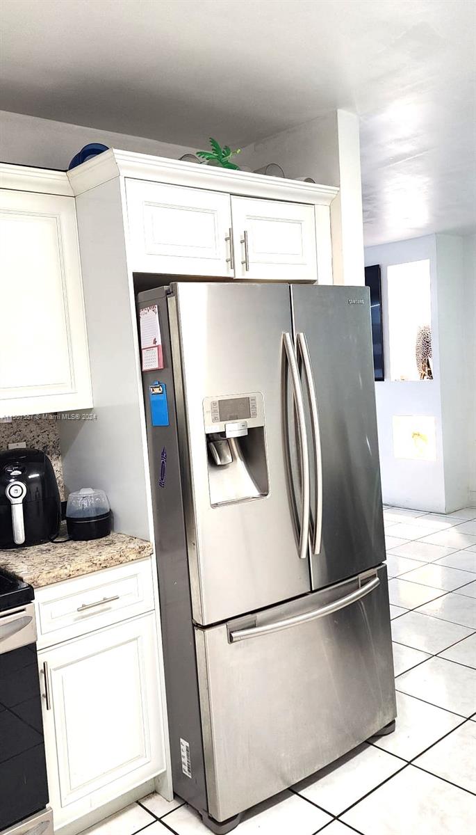 12441 Southwest 190th Terrace Miami, FL 33177 - Photo 11 of 24 a close view of washer and dryer