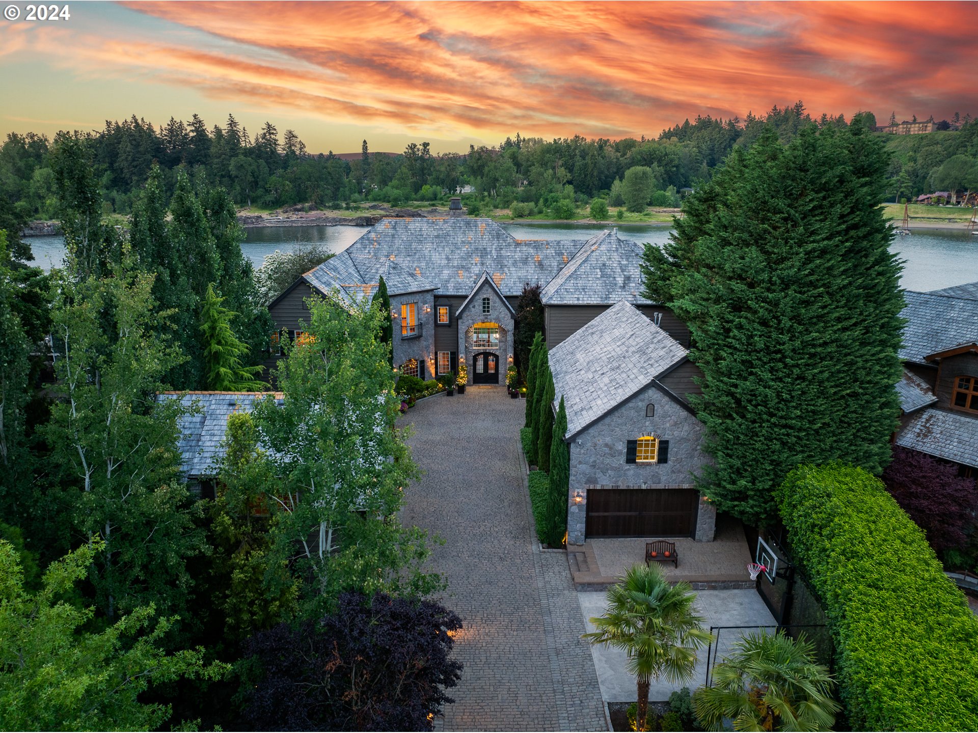 12780 South Fielding Road Lake Oswego, OR 97034 - Photo 2 of 48 a aerial view of a house