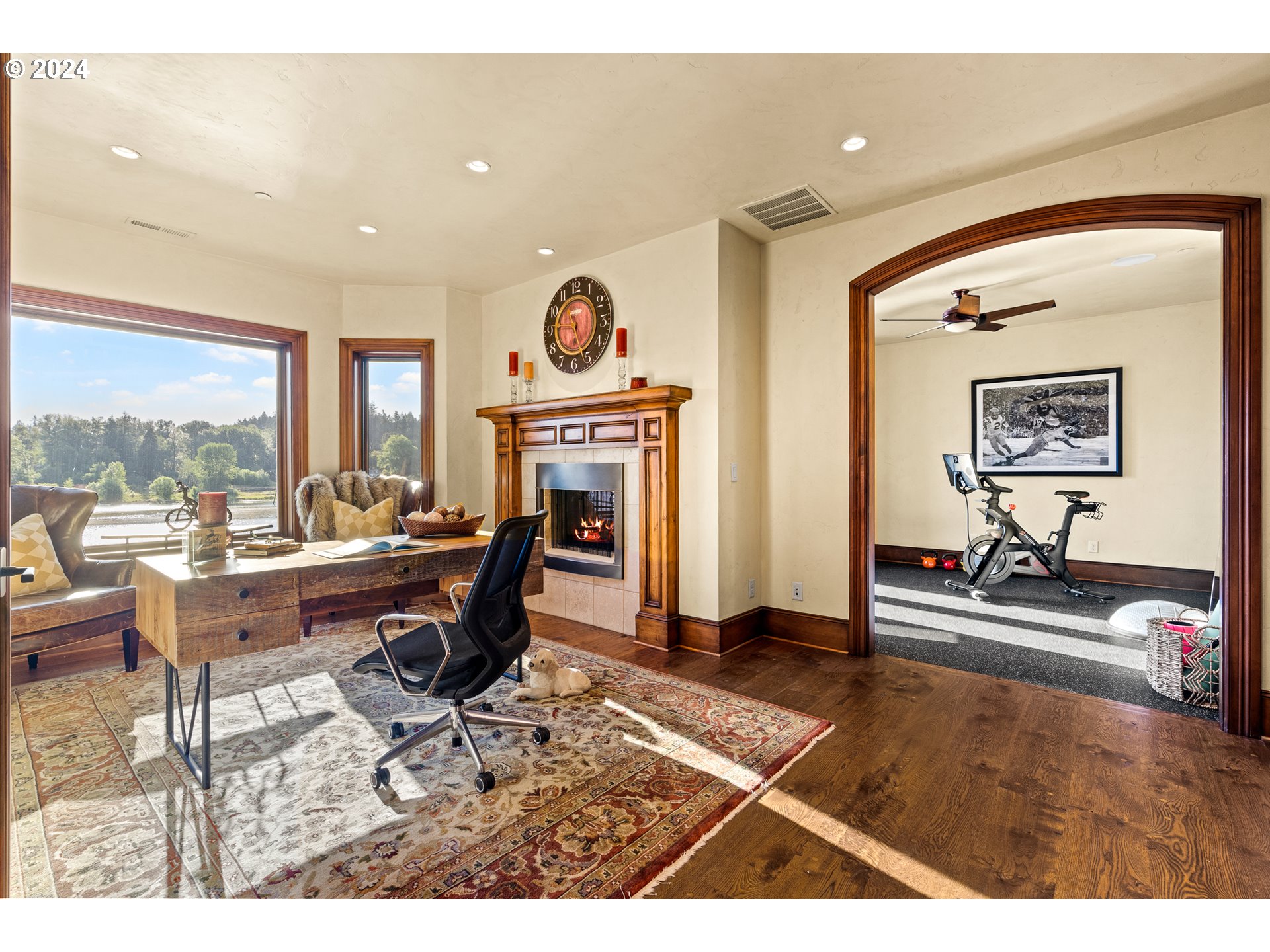 12780 South Fielding Road Lake Oswego, OR 97034 - Photo 28 of 48 a living room with furniture a rug and a large window