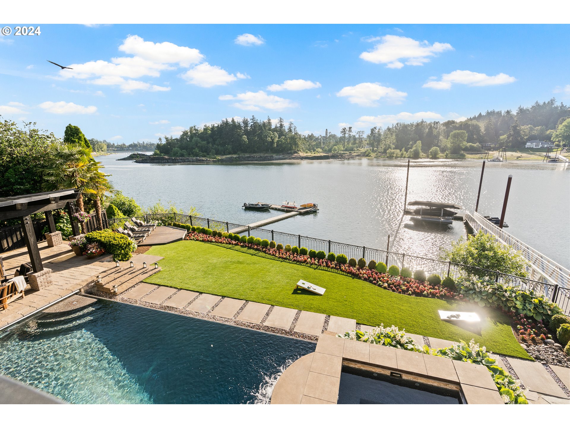 12780 South Fielding Road Lake Oswego, OR 97034 - Photo 34 of 48 a view of a lake with a ocean view