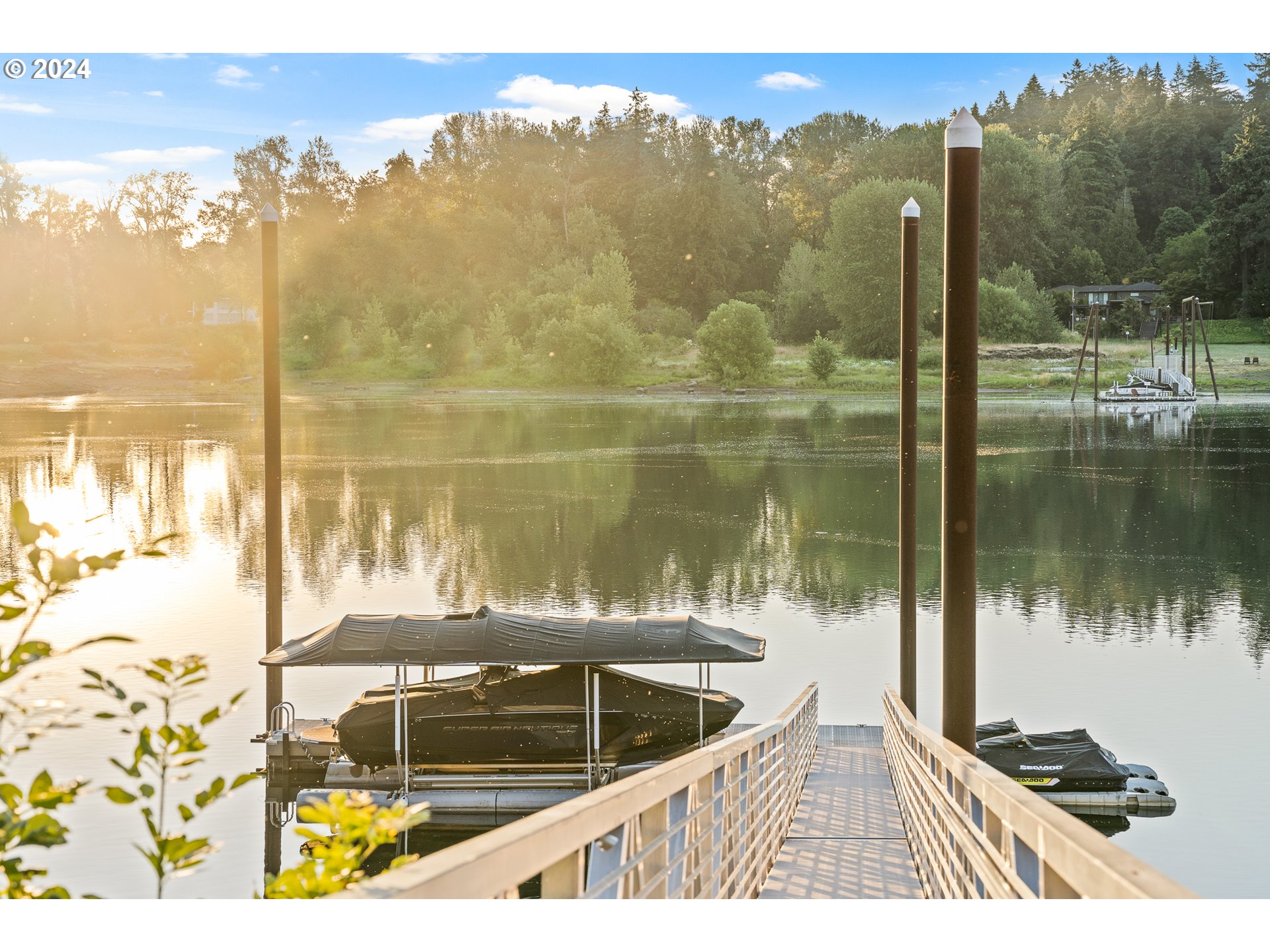 12780 South Fielding Road Lake Oswego, OR 97034 - Photo 8 of 48 a view of a balcony with a lake view