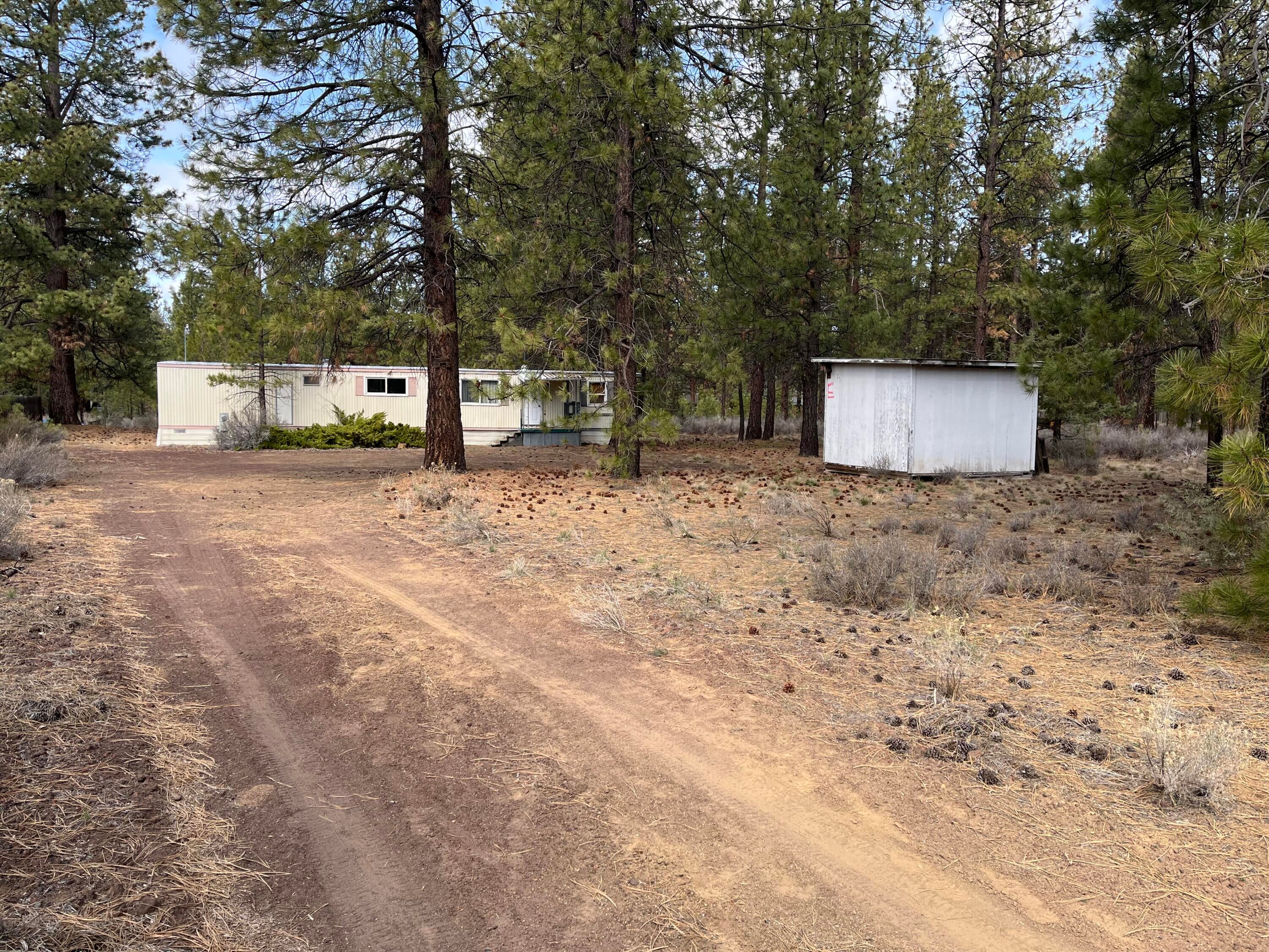 60069 Cheyenne Road Bend, OR 97702 - Photo 11 of 14 IMG-3506