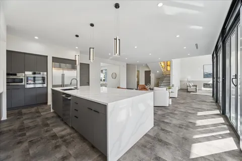 $2,950,000 | 2610 Westgrove Lane, Houston, TX 77027