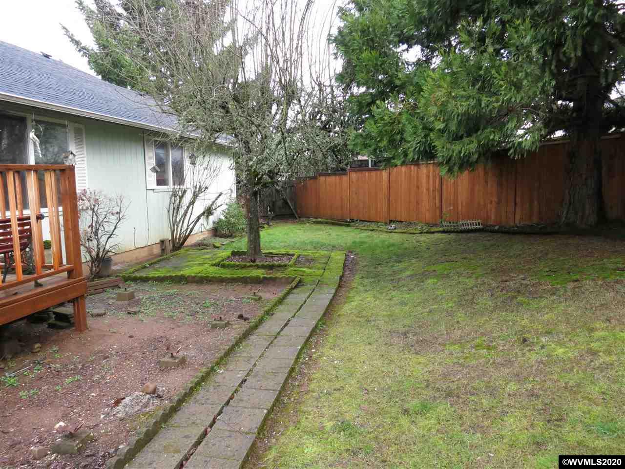 1201 Southwest Bryson Street Dallas, OR 97338 - Photo 17 of 23 Gallery Image 17