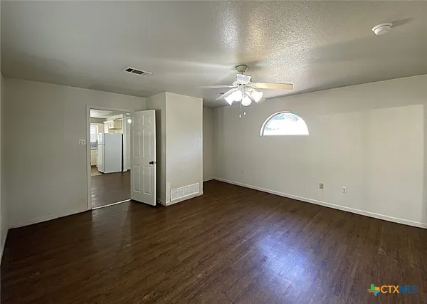 $995 | 1312 West Avenue D, Copperas Cove, TX 76522