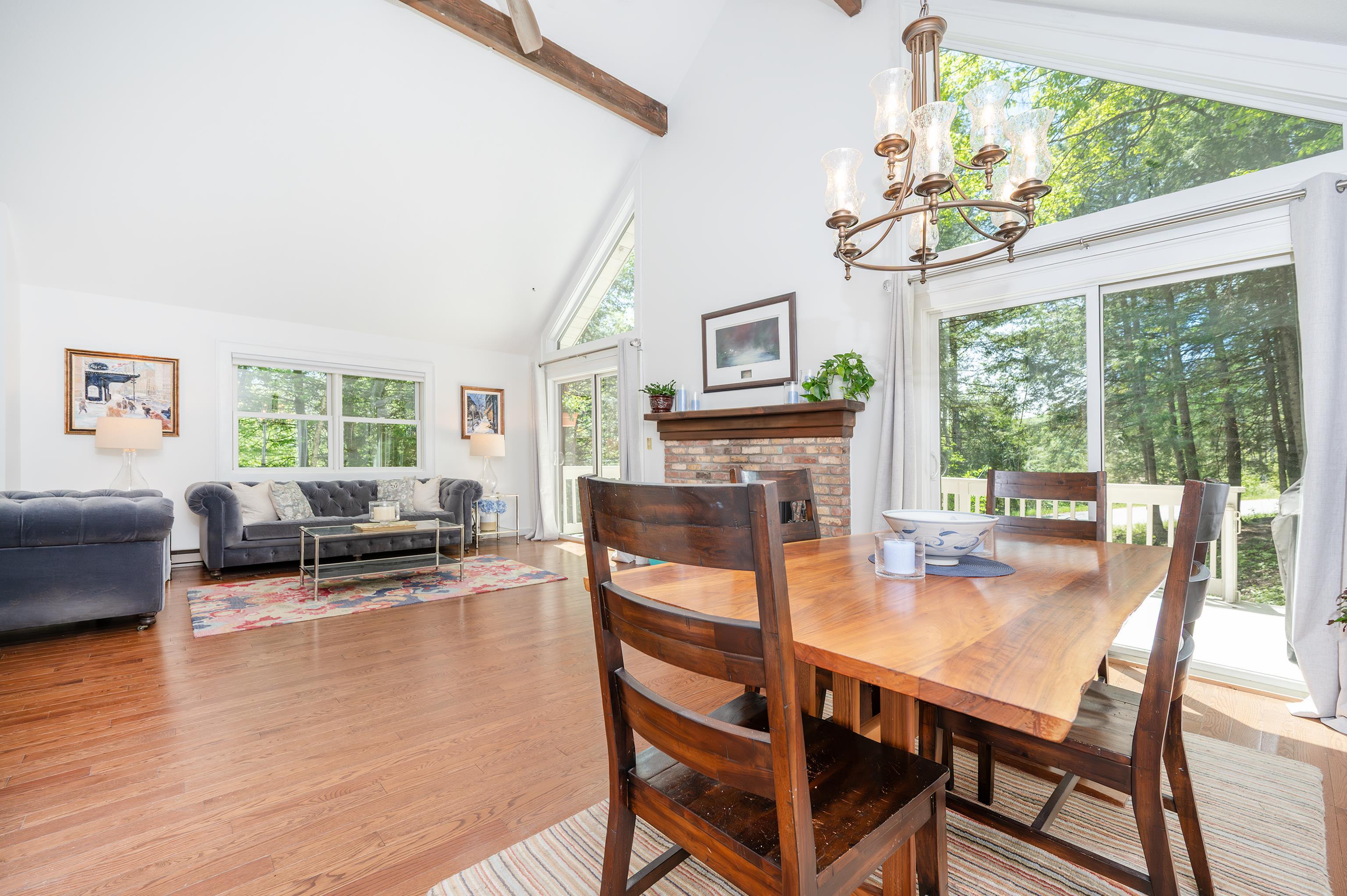 1196 Marsh Family Road, Unit 7176 Hartford, VT 05059 - Photo 11 of 49