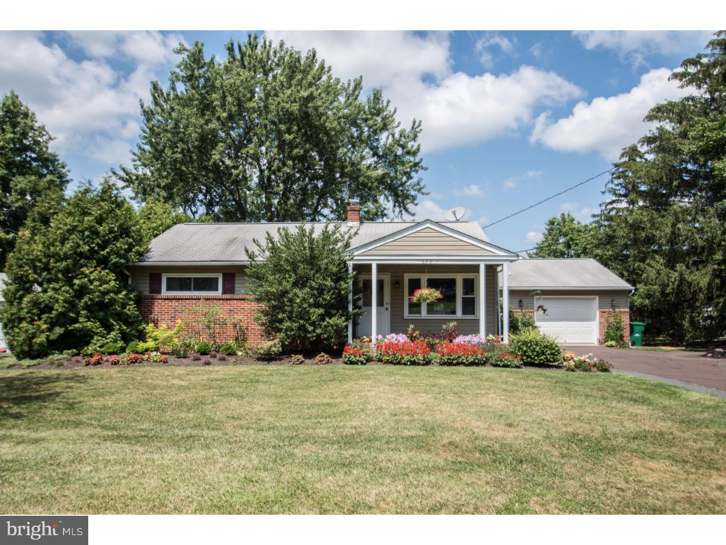 693 Tollgate Road Quakertown, PA 18951 - Photo 1 of 15 Gallery Image 1