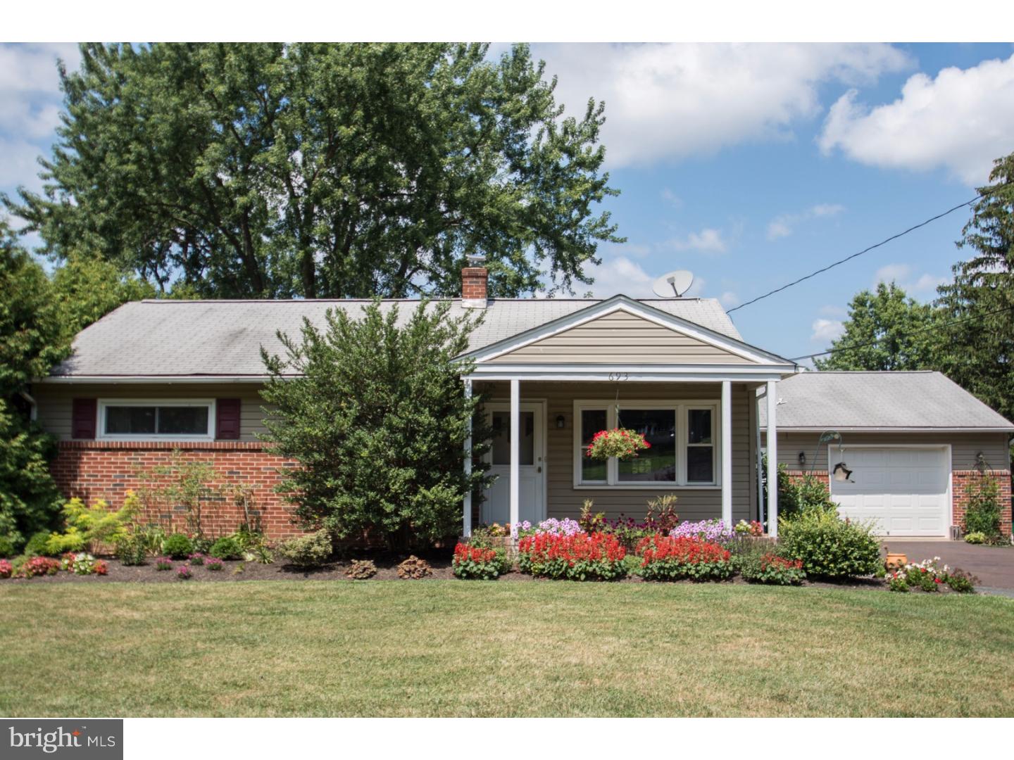 693 Tollgate Road Quakertown, PA 18951 - Photo 2 of 15 Gallery Image 2