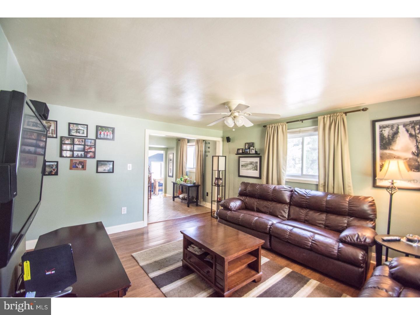 693 Tollgate Road Quakertown, PA 18951 - Photo 5 of 15 Gallery Image 5