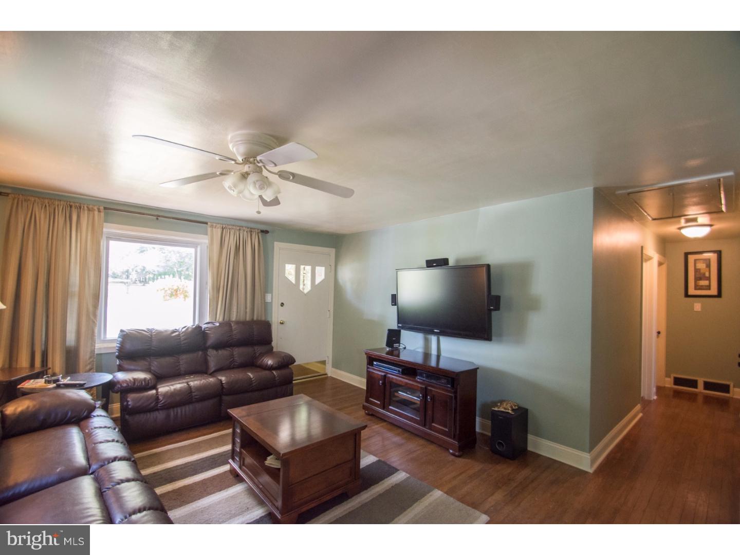 693 Tollgate Road Quakertown, PA 18951 - Photo 7 of 15 Gallery Image 7