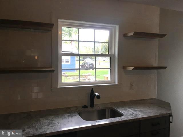 12 Oberlin Road Pennsville, NJ 08070 - Photo 27 of 50 live edge shelving