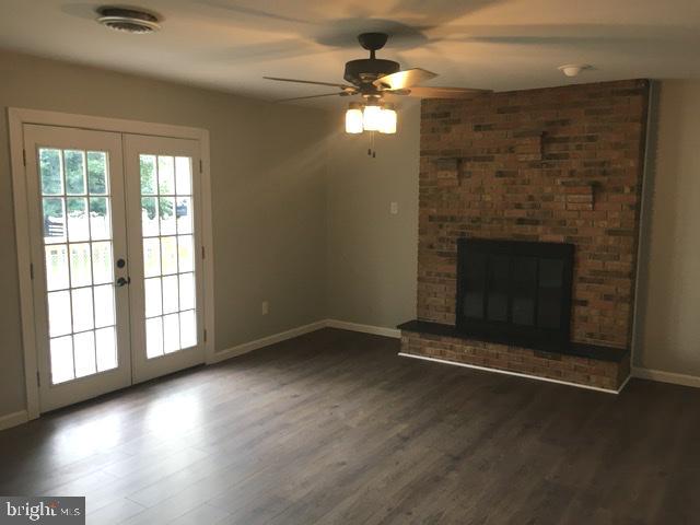 12 Oberlin Road Pennsville, NJ 08070 - Photo 28 of 50 family room