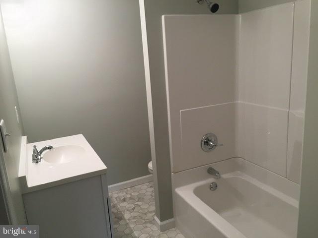 12 Oberlin Road Pennsville, NJ 08070 - Photo 44 of 50 hall bath
