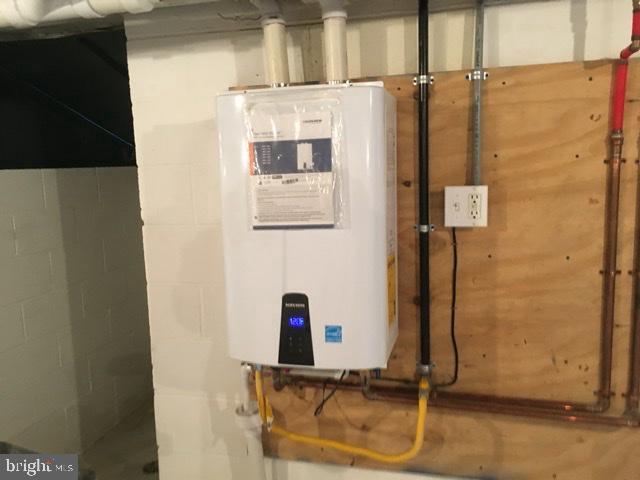 12 Oberlin Road Pennsville, NJ 08070 - Photo 49 of 50 tankless water heater