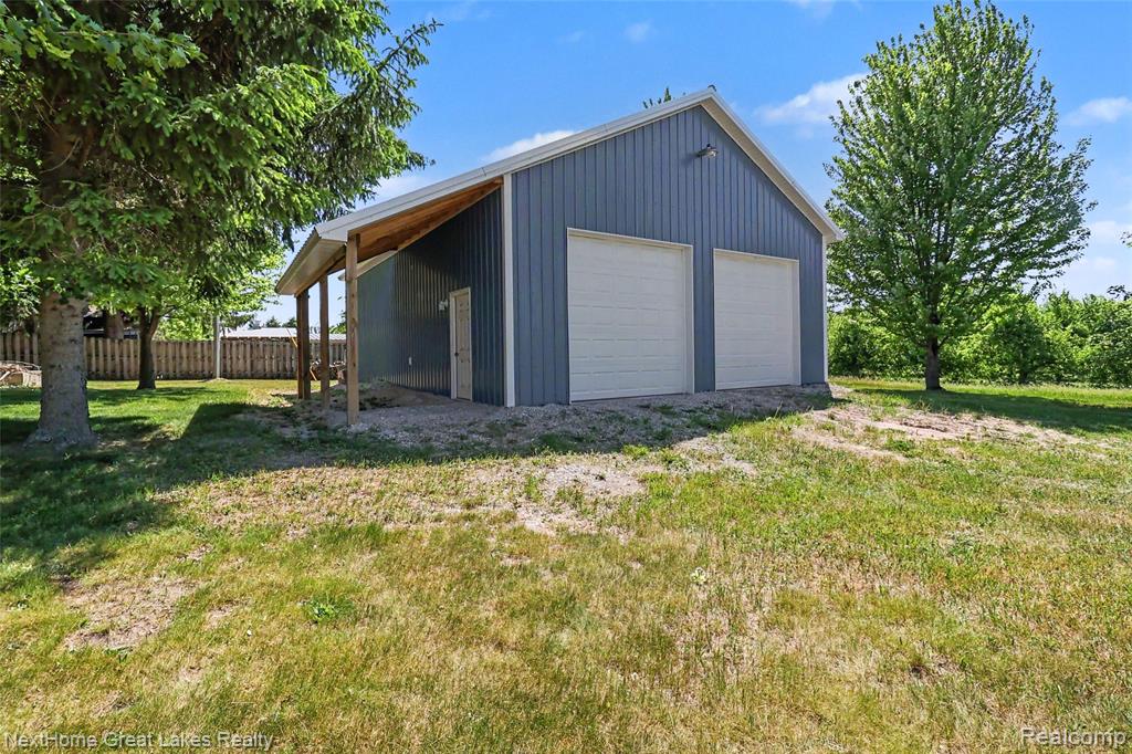 3631 West Chauvez Road Ludington, MI 49431 - Photo 5 of 40