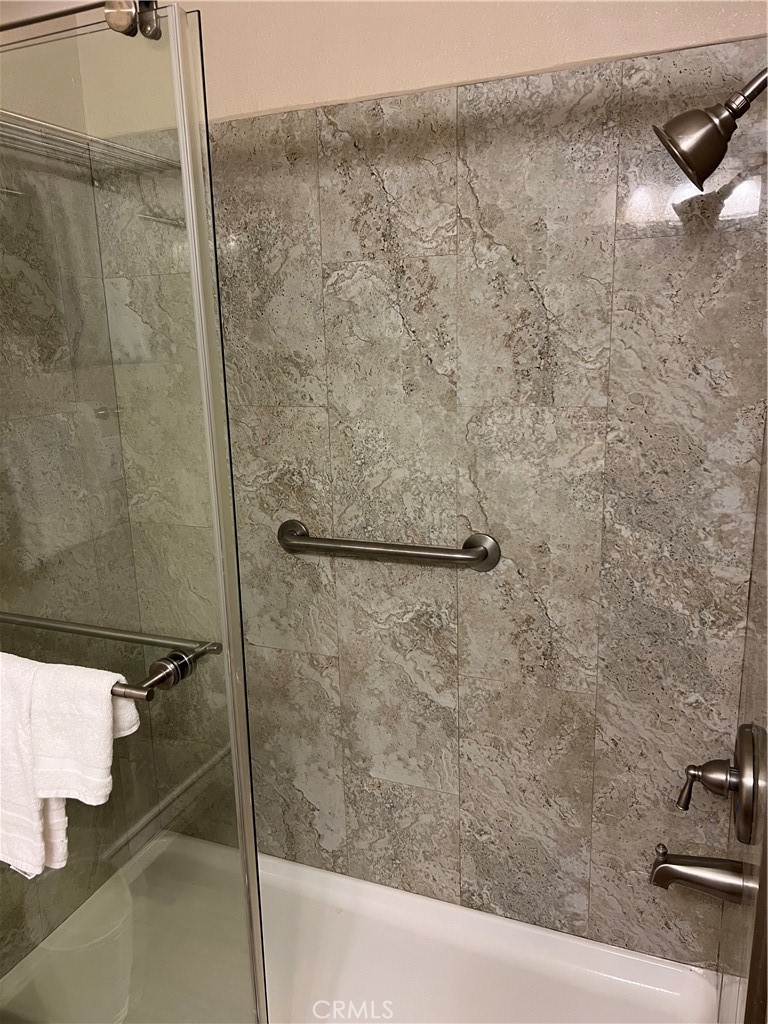 337 Streamwood Irvine, CA 92620 - Photo 7 of 10