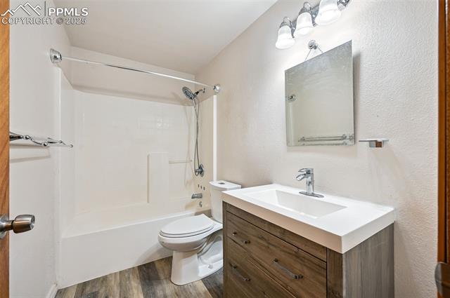 625 Slocum Road Colorado Springs, CO 80930 - Photo 31 of 50 Full Bathroom Downstairs