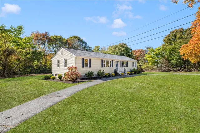 $299,900 | 620 Dry Bridge Road, North Kingstown, RI 02852