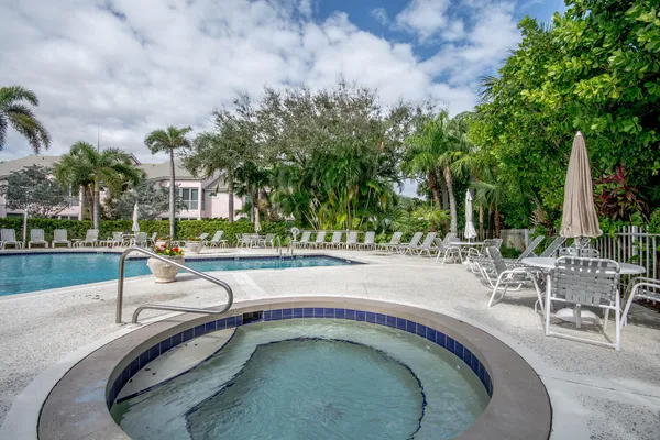 $6,800 | 4205 Fairway Drive North, Unit 4205, Jupiter, FL 33477