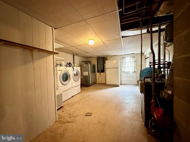 2085 Weavertown Road Lebanon, PA 17046 - Photo 34 of 36 utility and laundry room off of family