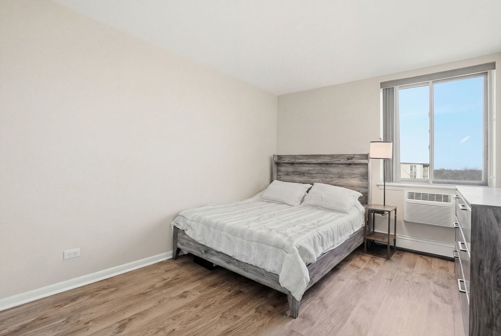 9740 South Pulaski Road, Unit 605 Oak Lawn, IL 60453 - Photo 12 of 23