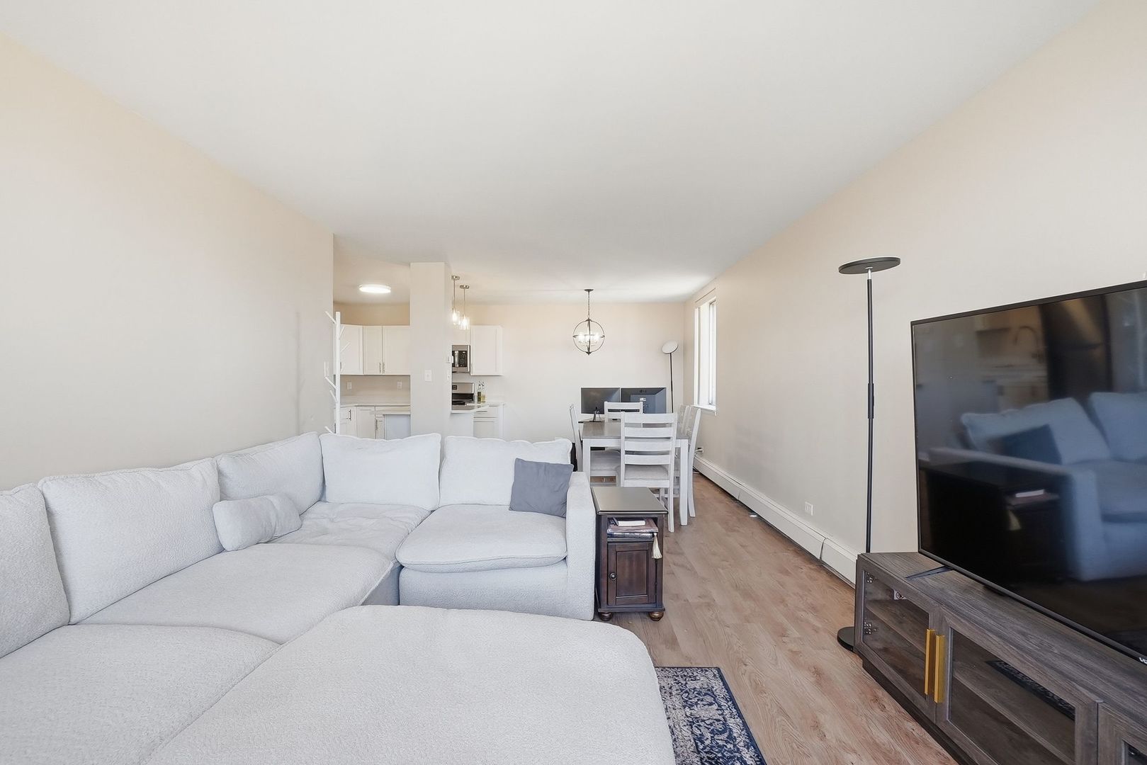 9740 South Pulaski Road, Unit 605 Oak Lawn, IL 60453 - Photo 6 of 23