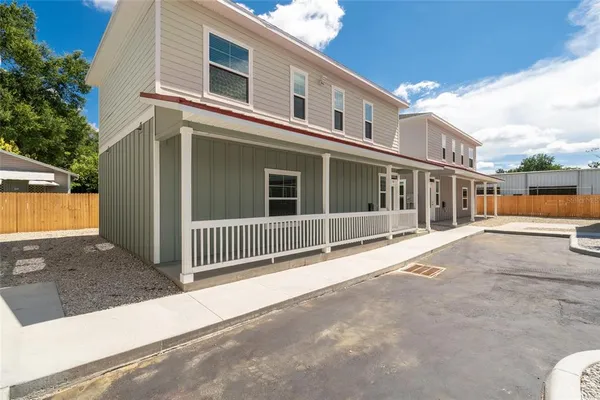 $3,975 | 622 Northwest 3rd Avenue, Unit 5, Gainesville, FL 32601