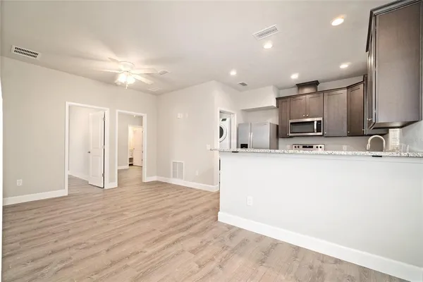 $3,975 | 622 Northwest 3rd Avenue, Unit 5, Gainesville, FL 32601