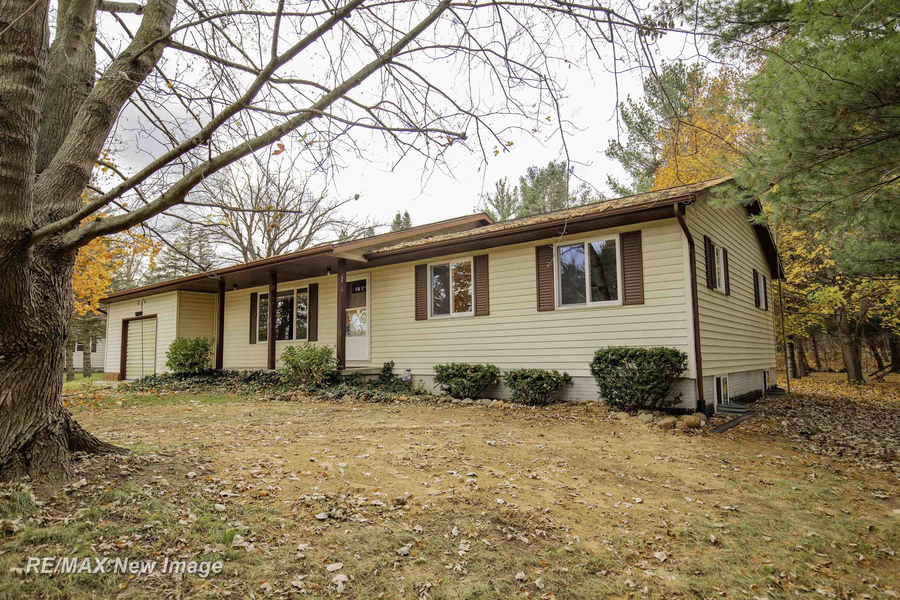 15902 South Hemlock Road Oakley, MI 48649 - Photo 1 of 29 50126481.JPG