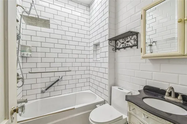 $1,620,000 | 3203 East Yukon Street, Tampa, FL 33604