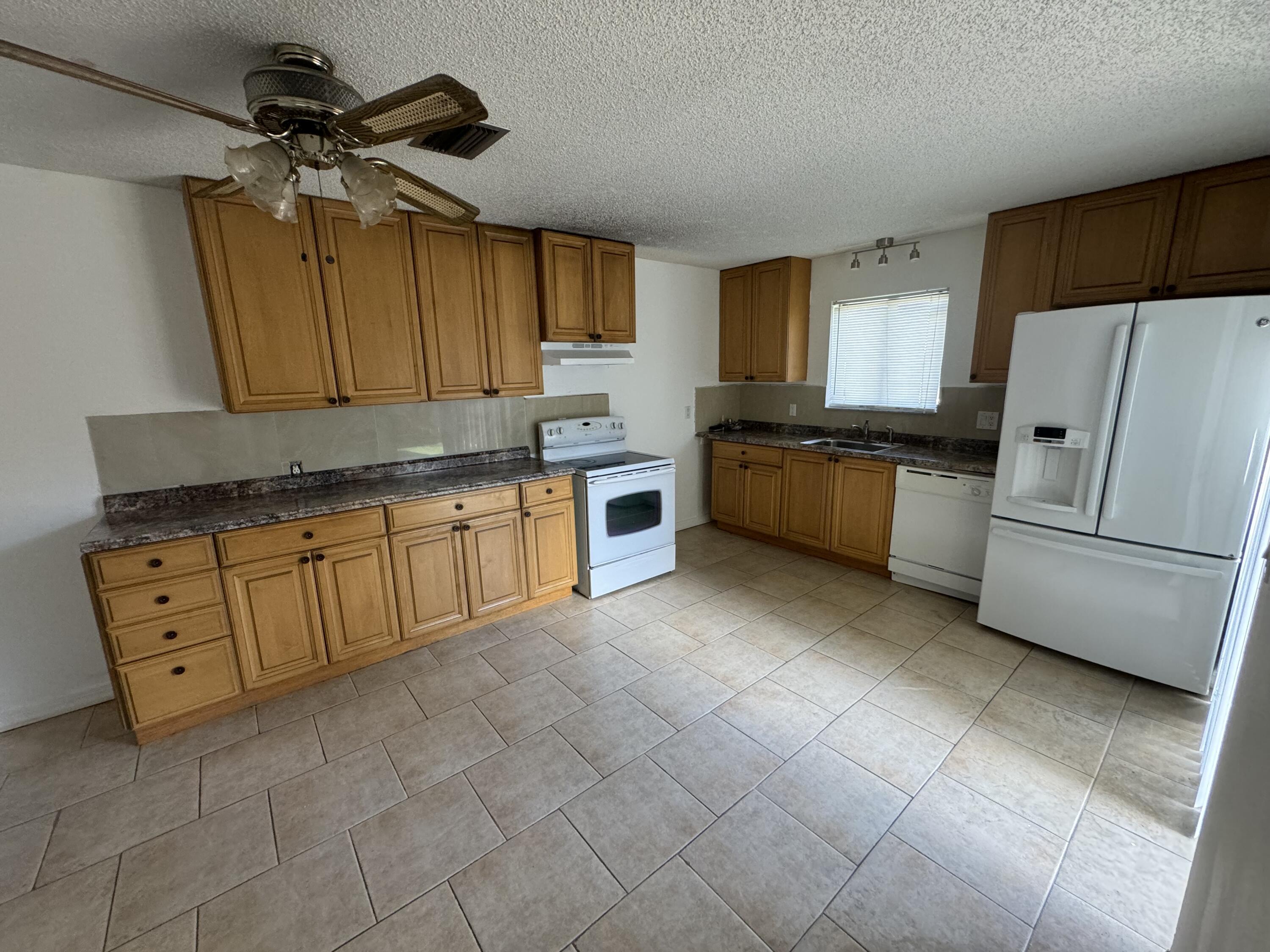 4664 Cherry Road West Palm Beach, FL 33417 - Photo 8 of 9 IMG_1193