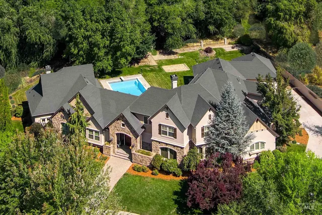 $2,150,000 | 1450 East Covey Run Court, Eagle, ID 83616