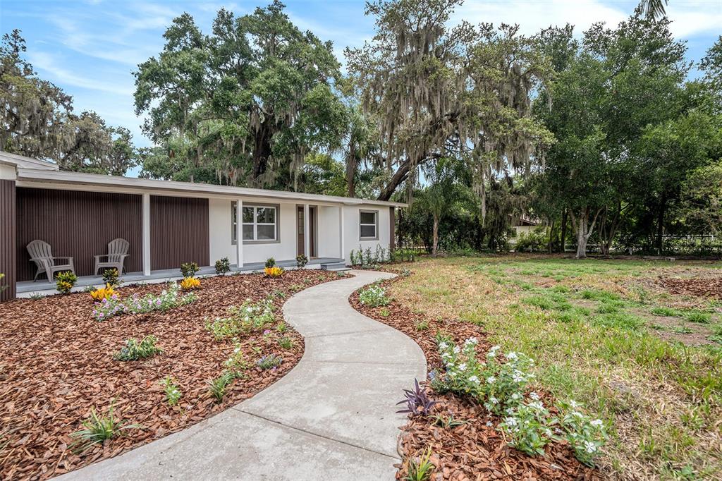 14050 Blackjack Road Dover, FL 33527 - Photo 39 of 44
