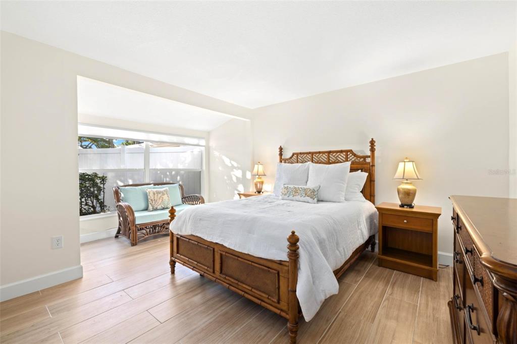 237 Hour Glass Way, Unit V6 Sarasota, FL 34242 - Photo 18 of 38