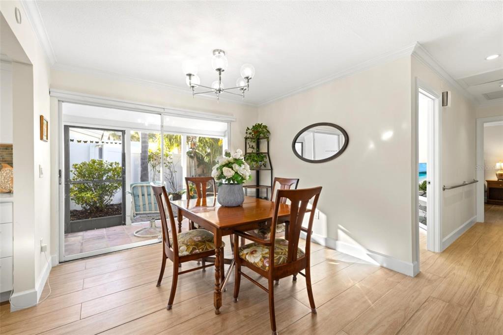 237 Hour Glass Way, Unit V6 Sarasota, FL 34242 - Photo 9 of 38