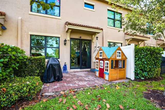 $3,650 | 10103 Akenside Drive, Boca Raton, FL 33428