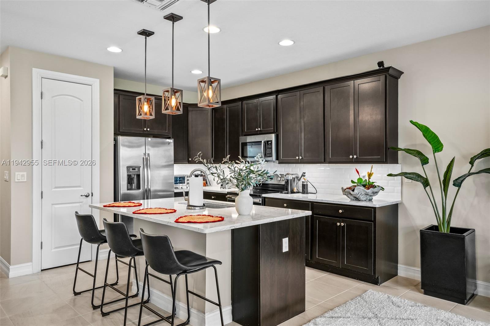 10103 Akenside Drive Boca Raton, FL 33428 - Photo 6 of 26