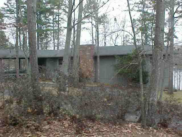 825 Seminole Point Road Fair Play, SC 29643 - Photo 2 of 9 Gallery Image 2